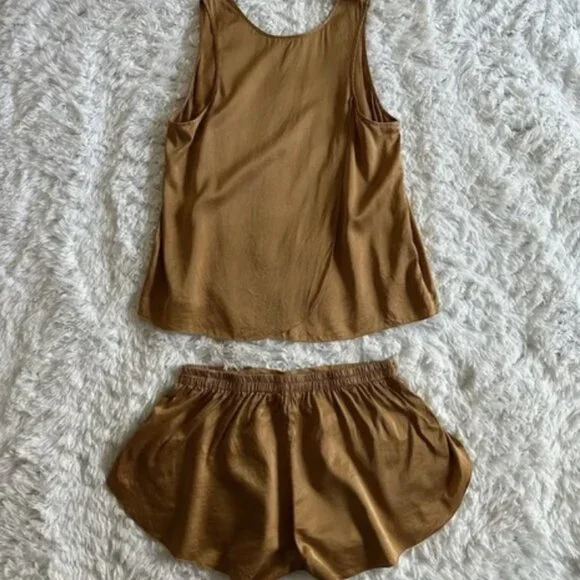 LUNYA Washable Silk Pajama Set - Tank and Shorts Large - Picture 6 of 10